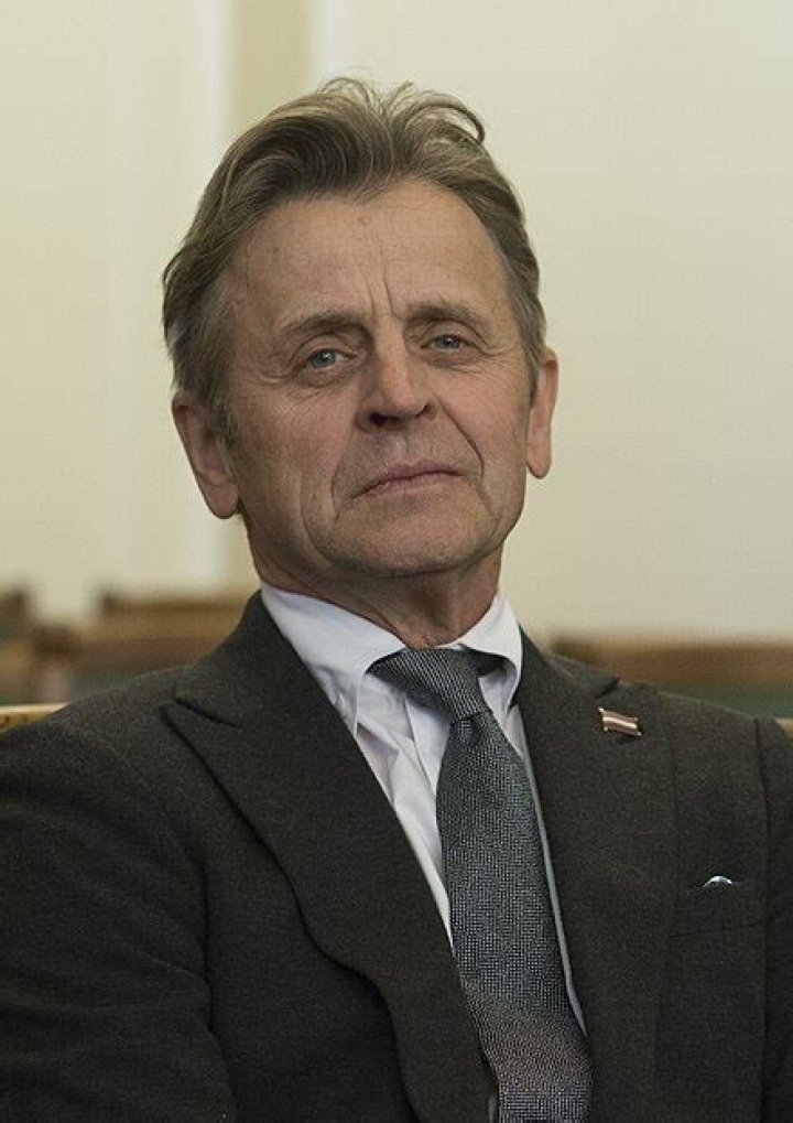 Baryshnikov: The Legendary Dancer and Actor Who Redefined Artistry in Motion