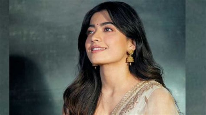 Bollywood Actress Deepika Padukone: A Journey of Excellence and Resilience