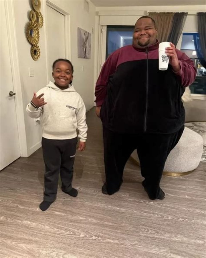 Dave Blunt's Height and Weight: A Comprehensive Review