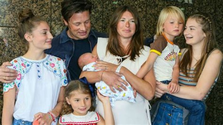 Does Jamie Oliver Have a Wife? Exploring the Life and Love of the Renowned Chef