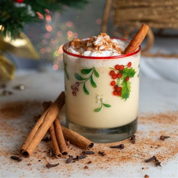 Eggnog with Malibu Rum: A Festive Holiday Delight