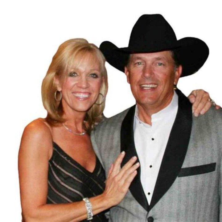 Is George Strait Married or Single? A Deep Dive into the Life of the Country Legend