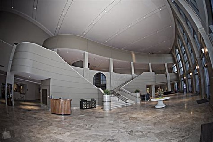 Discover the Best Hotels Near Gallo Center for the Arts