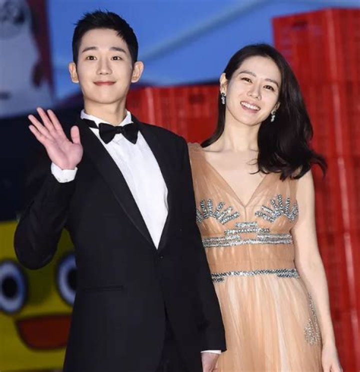 Exploring the Life of Jung Hae In's Wife: An In-Depth Look at Their Relationship