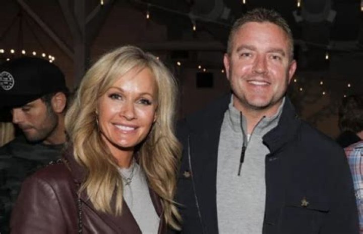Kirk Herbstreit Wife Photos: A Glimpse into the Life of the ESPN Analyst
