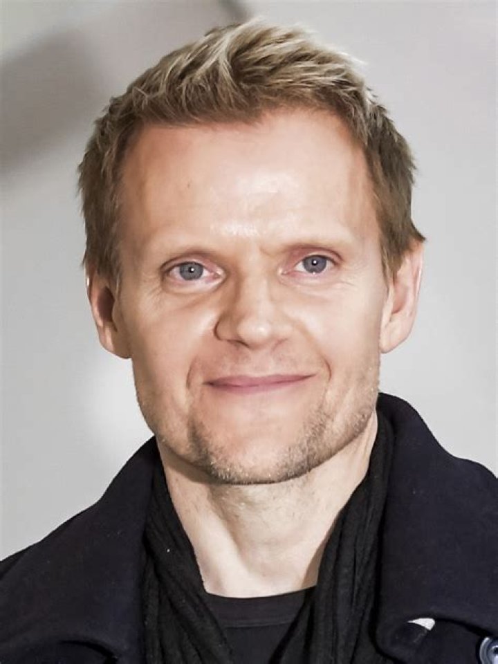 Discovering Marc Warren: The Life and Career of a Versatile Actor