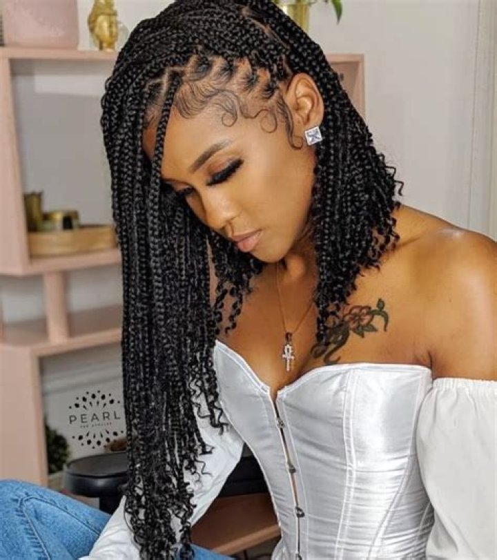 Medium Knotless Braids with Curls: A Comprehensive Guide to Achieve Stunning, Low-Maintenance Hairstyles