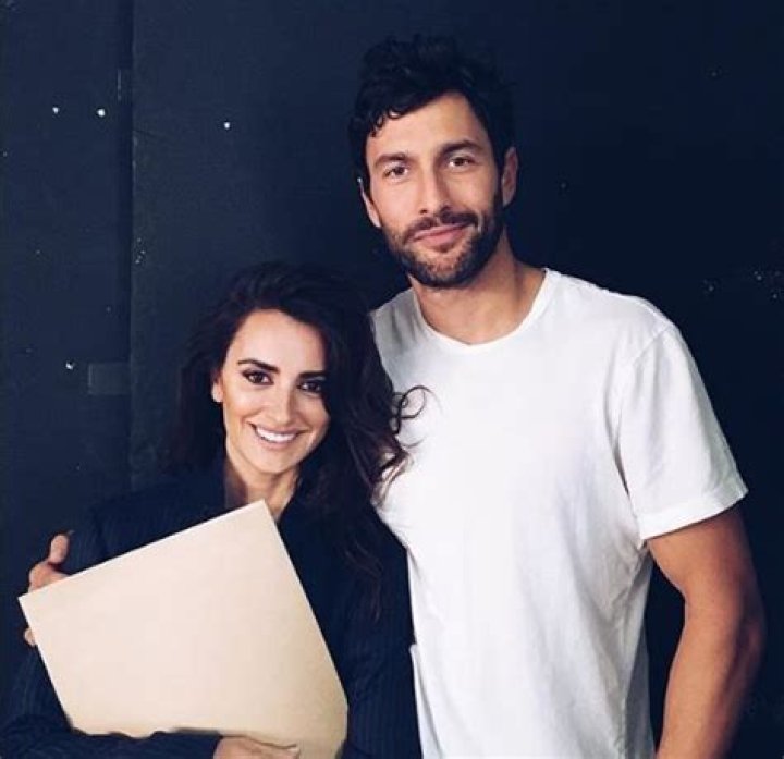 Noah Mills Wife: A Comprehensive Look Into the Life of Noah Mills and His Partner