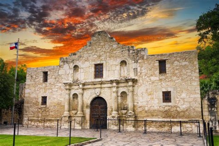 Pictures of the Alamo: A Journey Through History and Iconic Landmarks