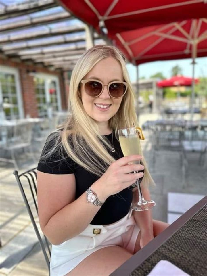 Discover the Real Name and Fascinating Journey of Sammy Thighs Walks