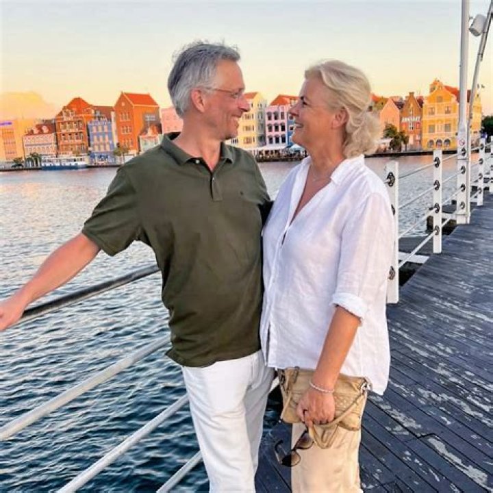 Tim Cook's Partner: A Closer Look at His Personal Life and Professional Journey