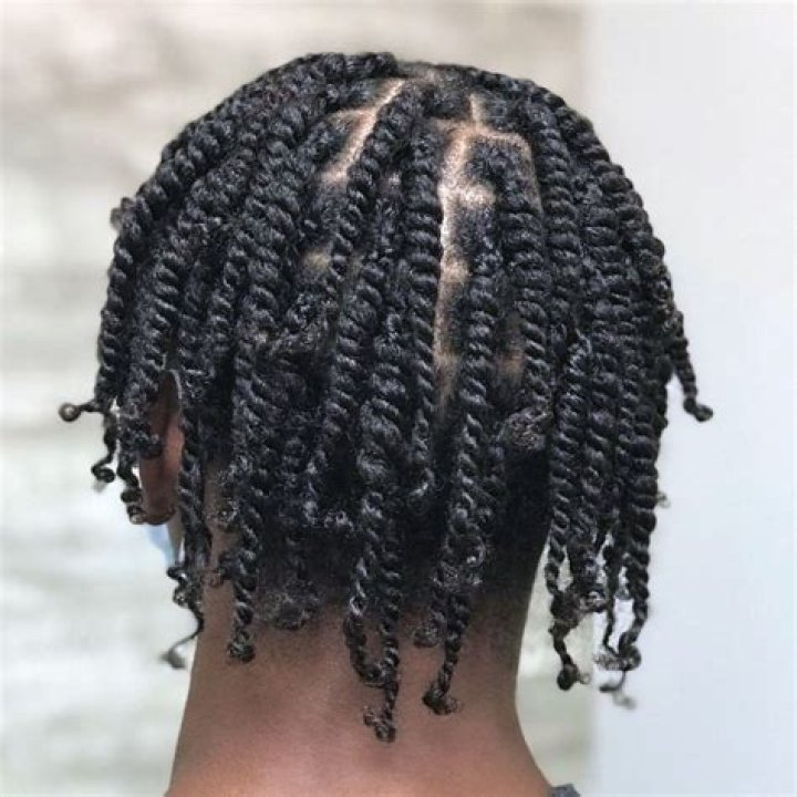 Mastering Two Strand Twist Dreads: A Comprehensive Guide