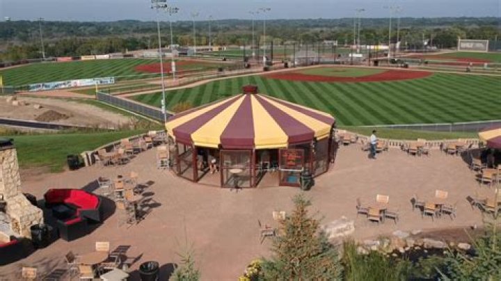 Discover the Best Umbrella Bar in Franklin, WI: Your Ultimate Guide