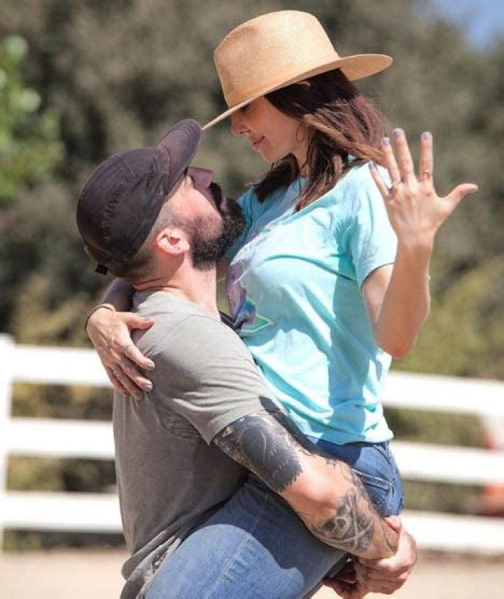 Whitney Cummings Boyfriend: A Deep Dive into Their Relationship and Personal Life