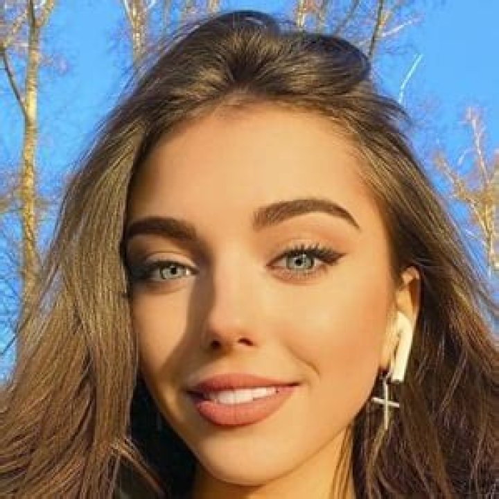 Who is Vanilopa? Discover the Rising Star in the Digital World