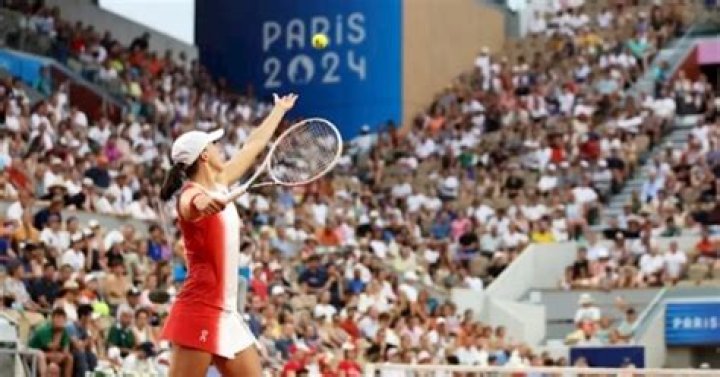 Unveiling the Moment: Woman Flashes at Olympics Tennis Match